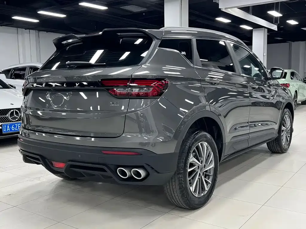 Geely Binyue — фото 10