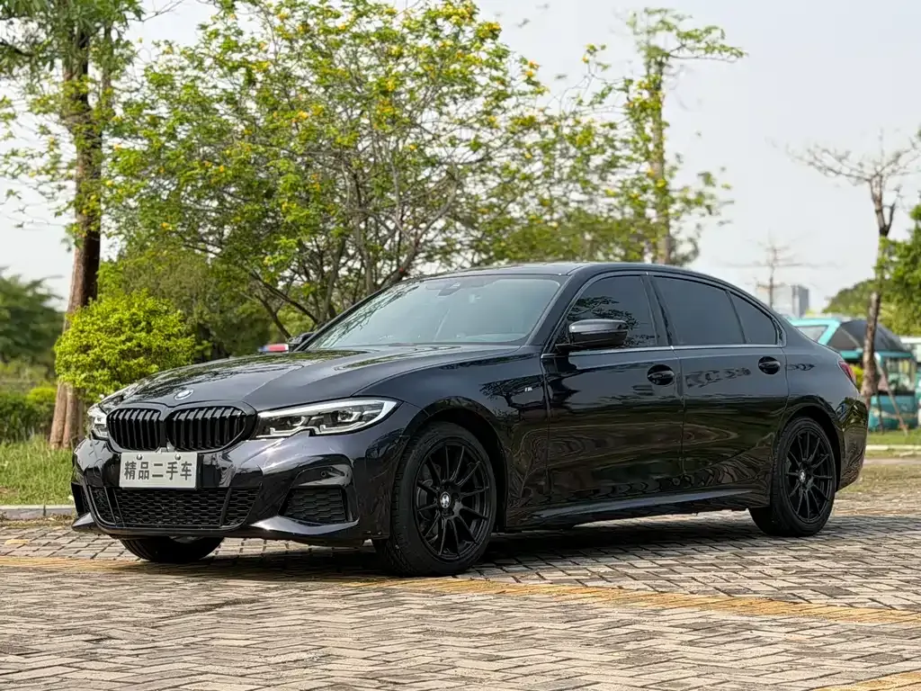 BMW 3 Series — фото 1