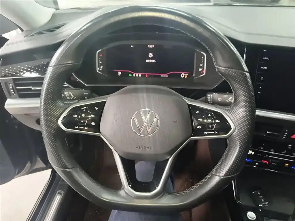 Volkswagen Passat 2021 из CN, фото 4
