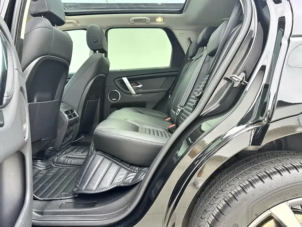 Land Rover Discovery Sport — фото 10