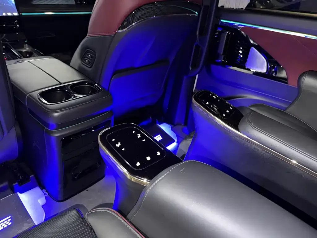 GAC Motor Trumpchi M8 — фото 4