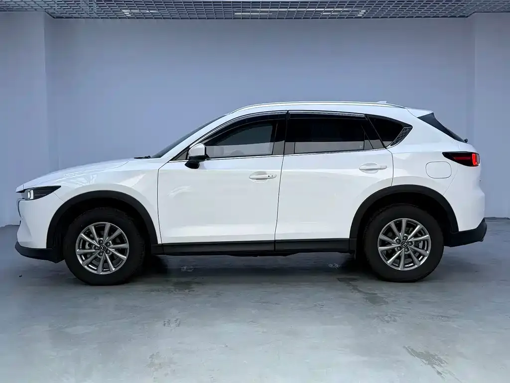 Mazda CX-5 2024 из CN, фото 2