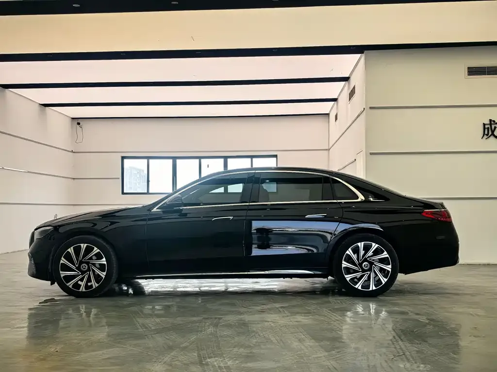 Mercedes-Benz E-Class 2024 из CN, фото 9