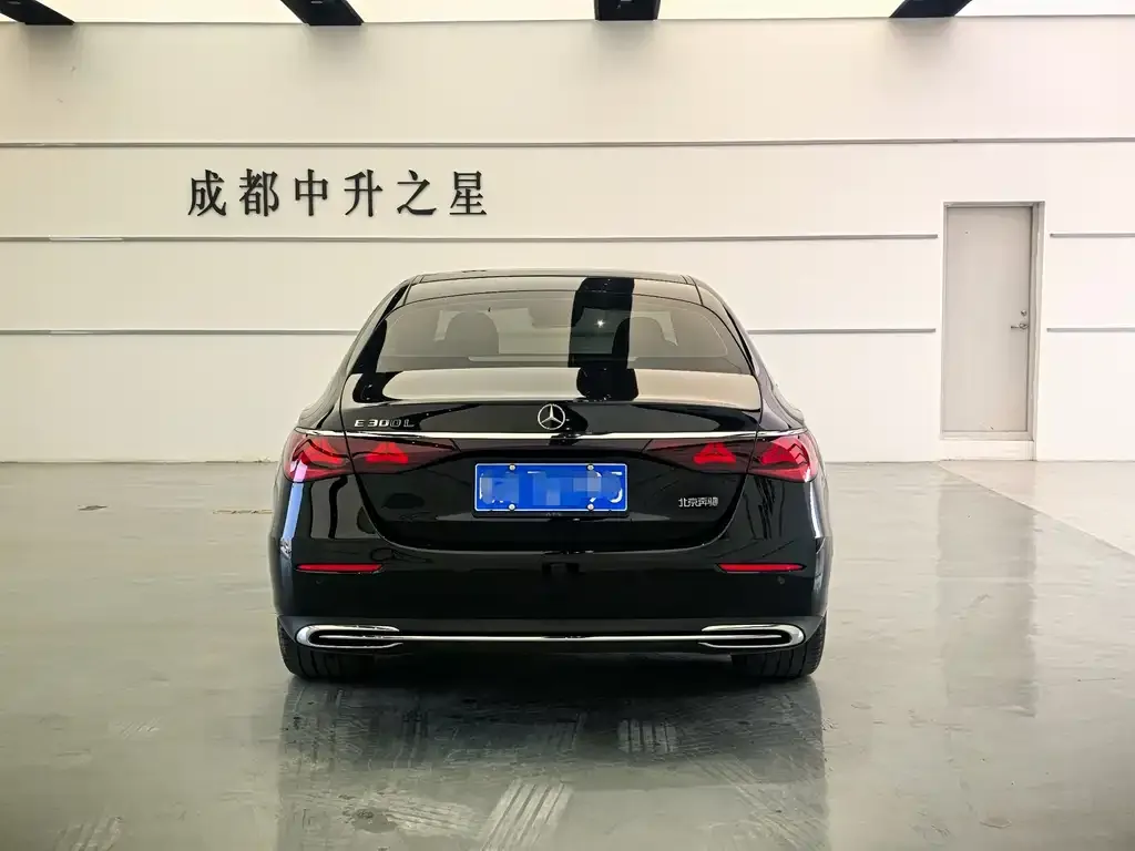 Mercedes-Benz E-Class 2024 из CN, фото 3
