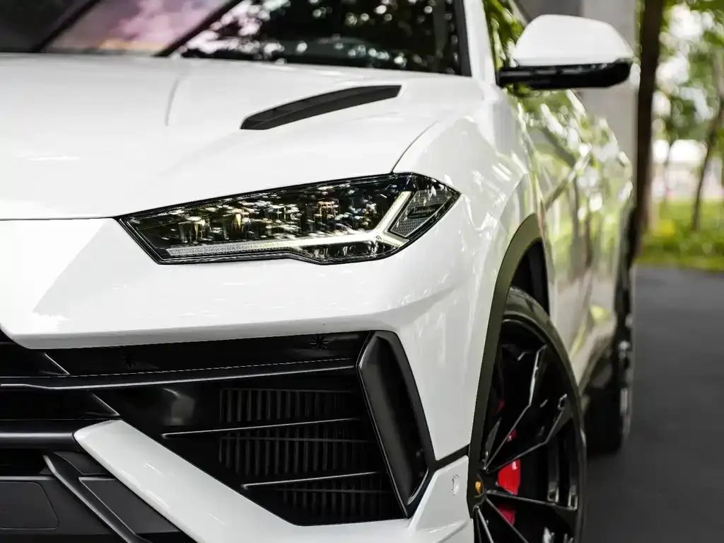 Lamborghini Urus — фото 9