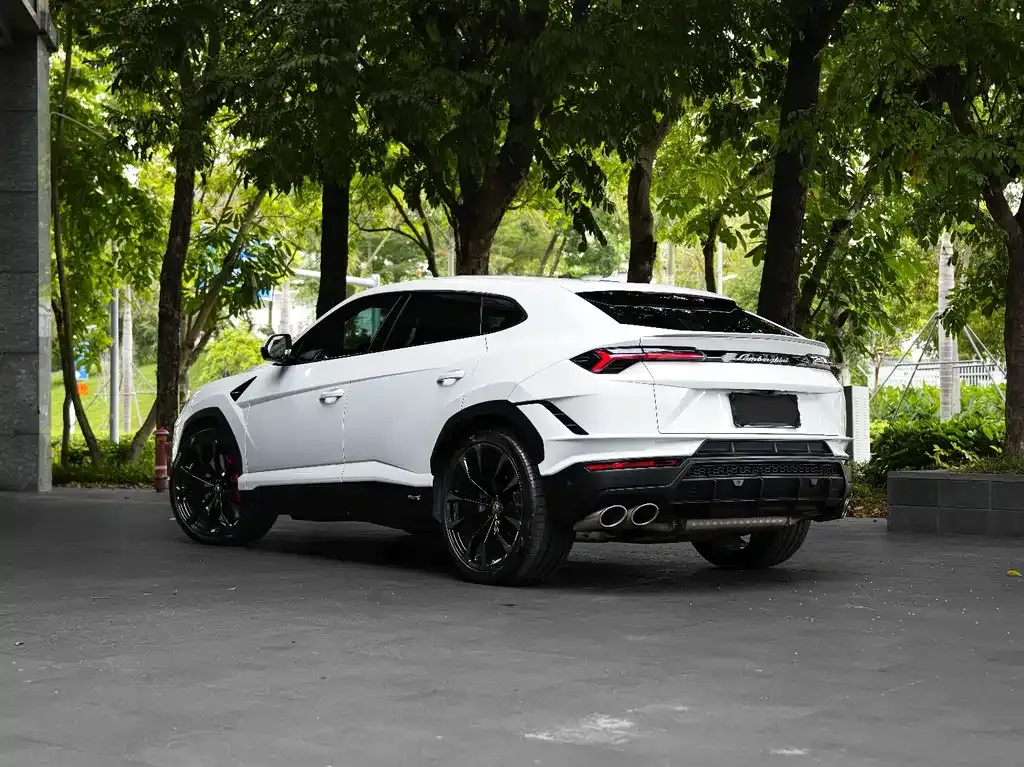 Lamborghini Urus — фото 7