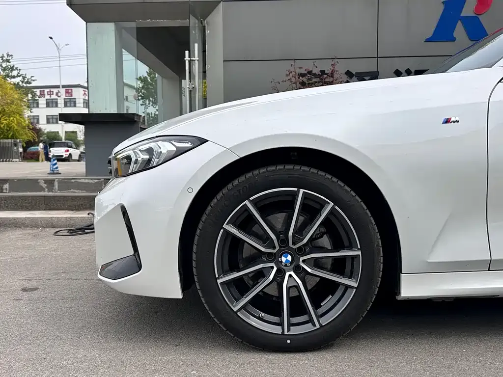 BMW 3 Series 2025 из CN, фото 6