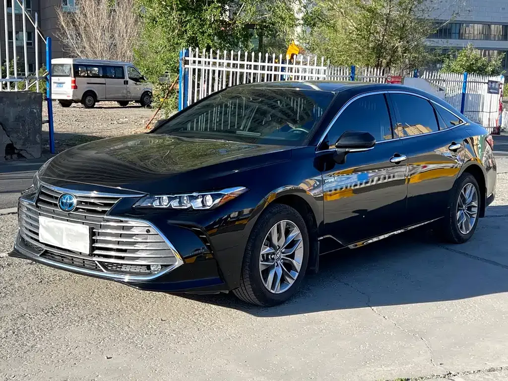 Toyota Avalon 2022 из CN, фото 1