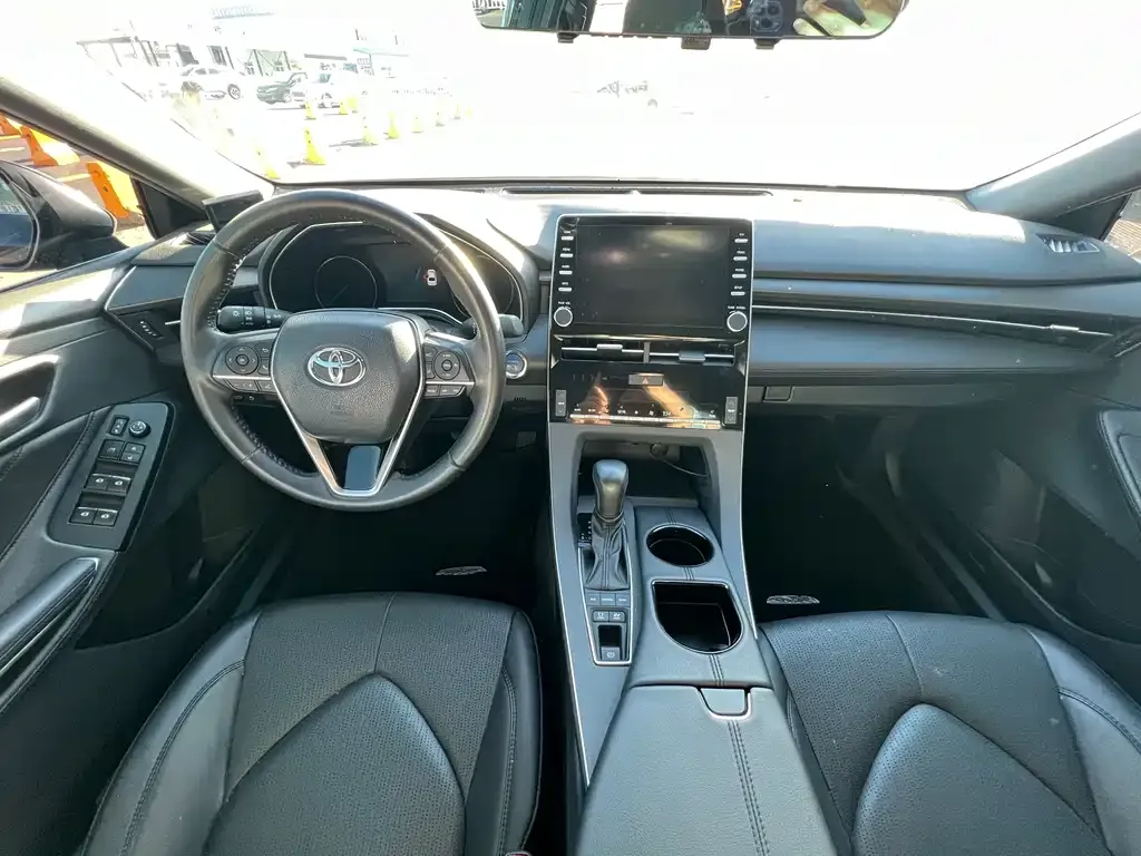 Toyota Avalon 2022 из CN, фото 2