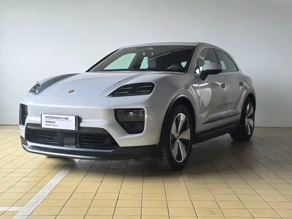 Porsche Macan EV