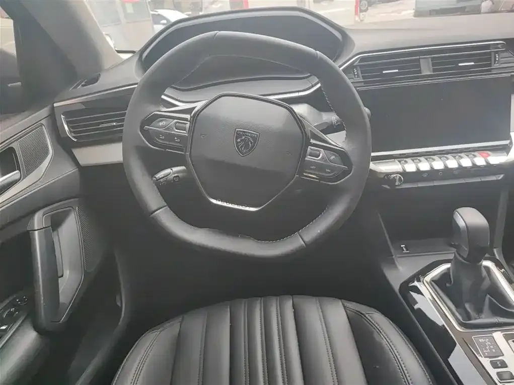 Peugeot 408 2025 из CN, фото 4