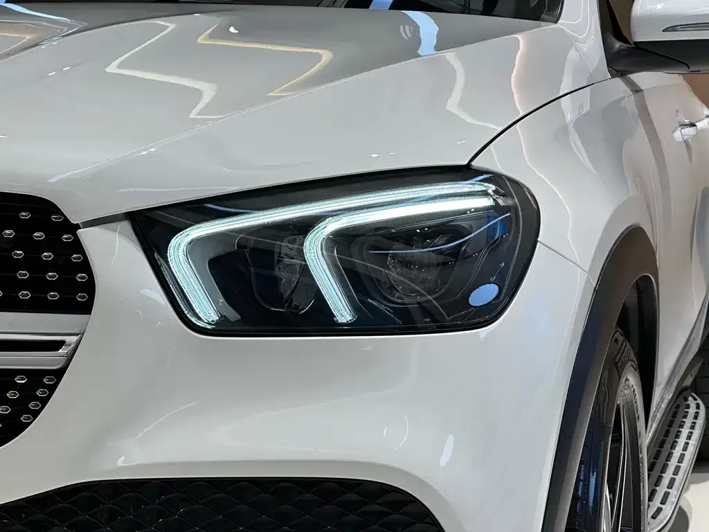 Mercedes-Benz GLE — фото 7