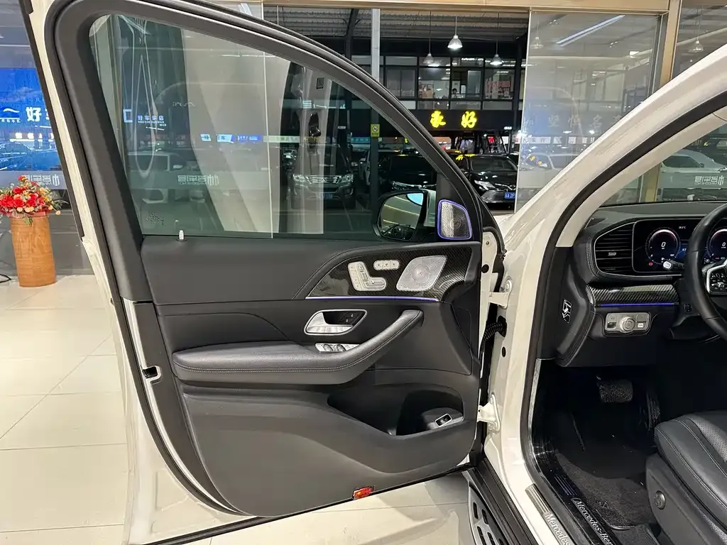 Mercedes-Benz GLE — фото 10
