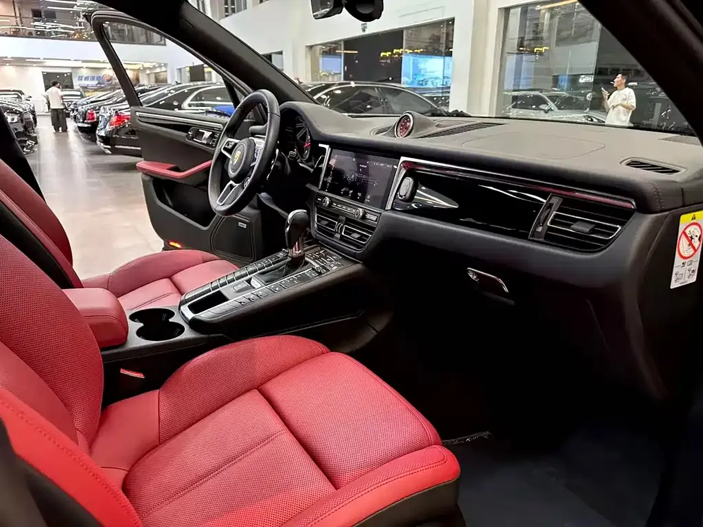 Porsche Macan 2021 из CN, фото 9