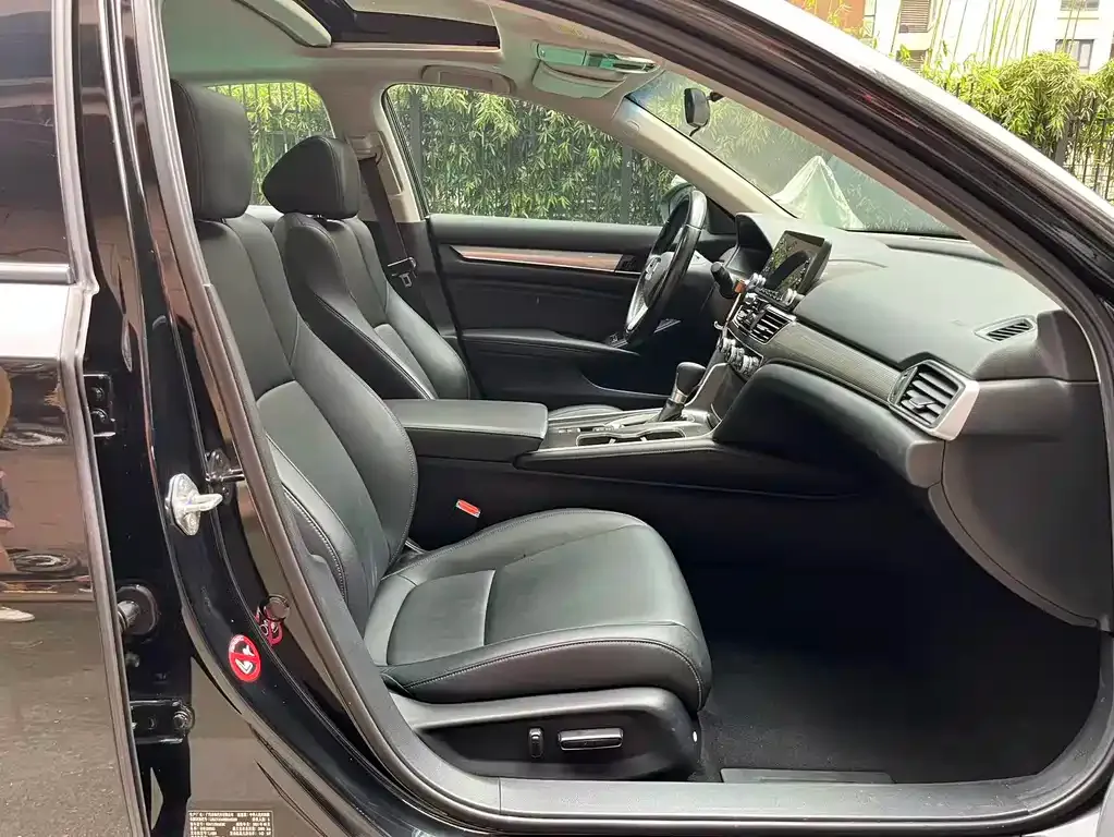 Honda Accord 2021 из CN, фото 4