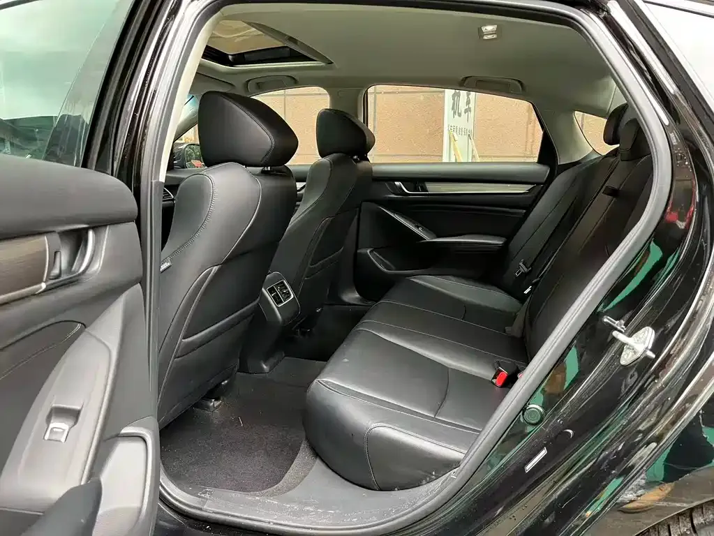 Honda Accord 2021 из CN, фото 5