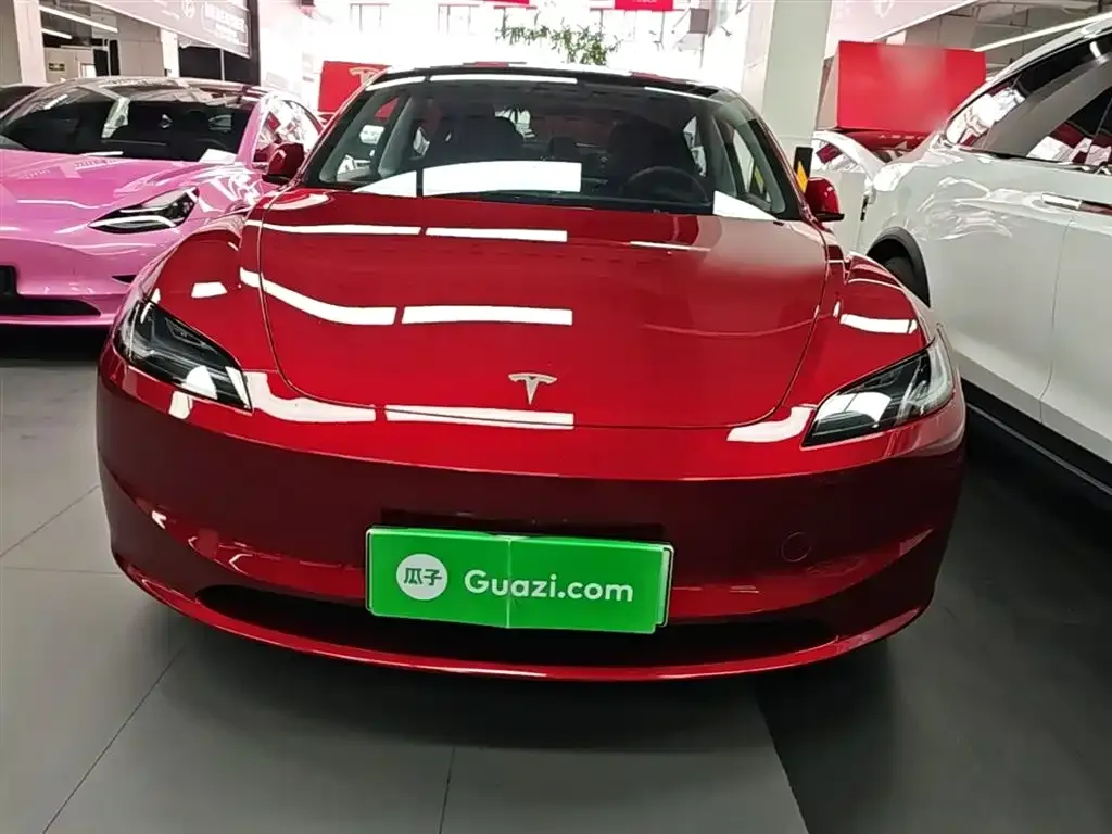 Tesla Model 3 — фото 6