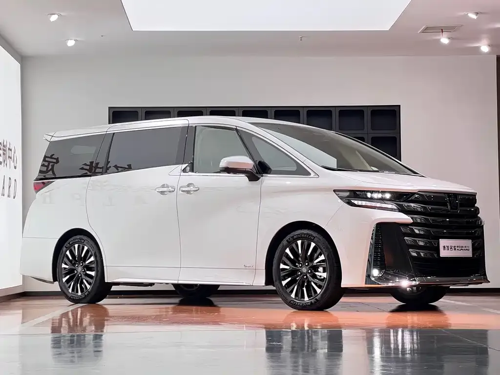 Toyota Vellfire — фото 4