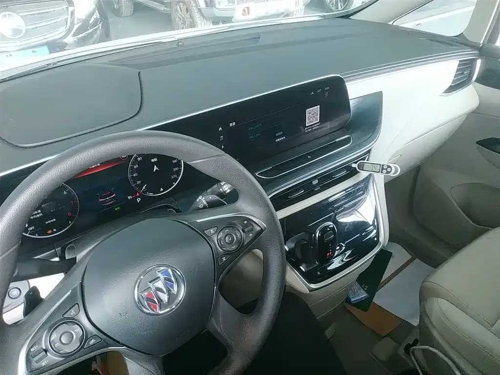Buick GL8 2022 из CN, фото 5