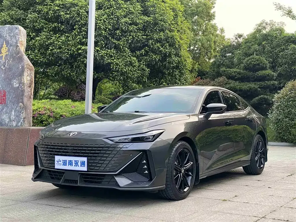 Changan UNI-V 2023 из CN, фото 1