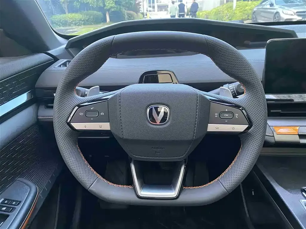 Changan UNI-V 2023 из CN, фото 4