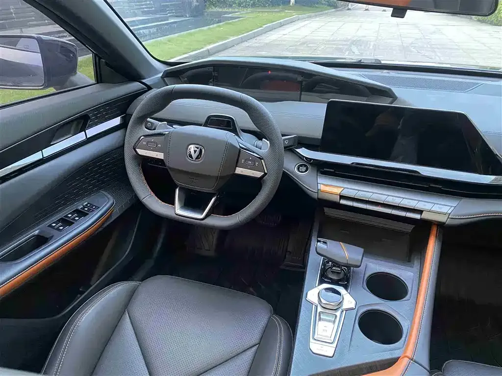 Changan UNI-V 2023 из CN, фото 8
