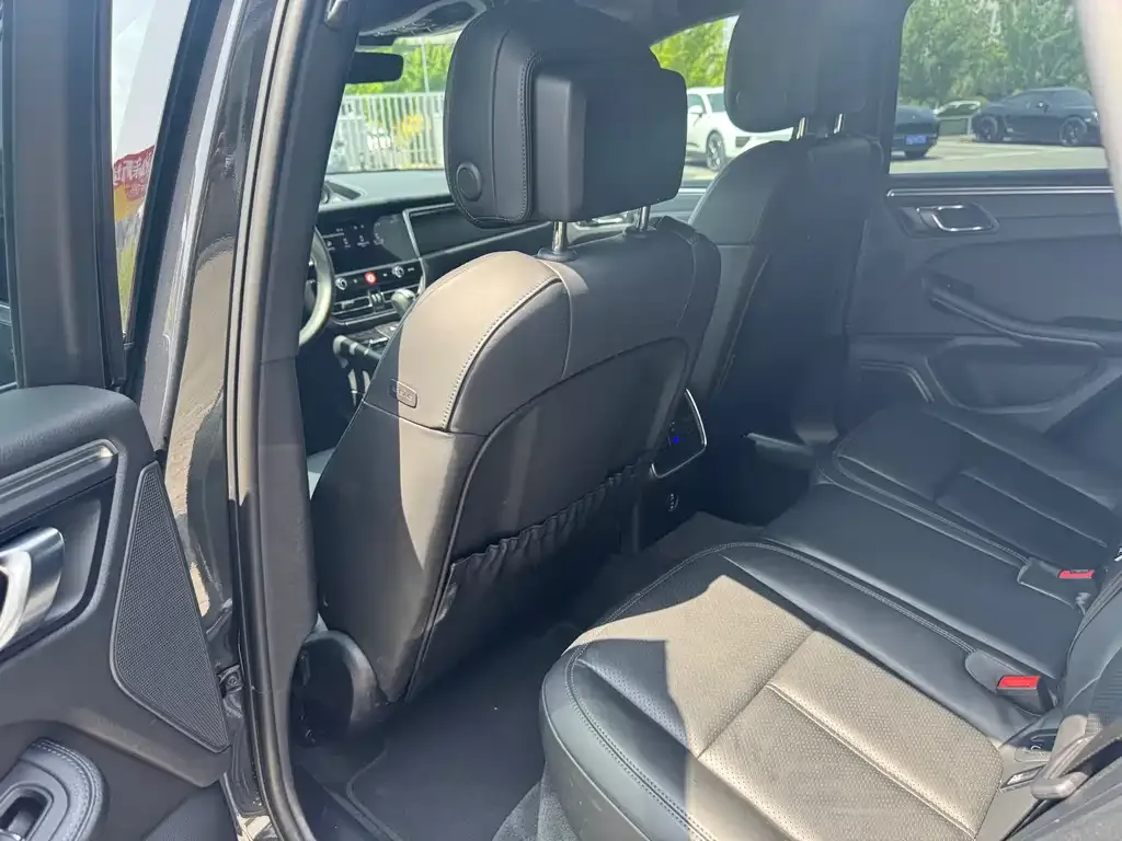 Porsche Macan 2022 из CN, фото 5
