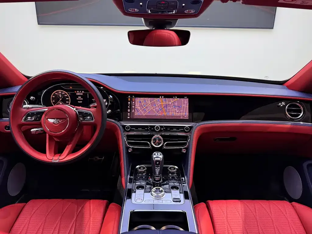 Bentley Flying Spur — фото 9