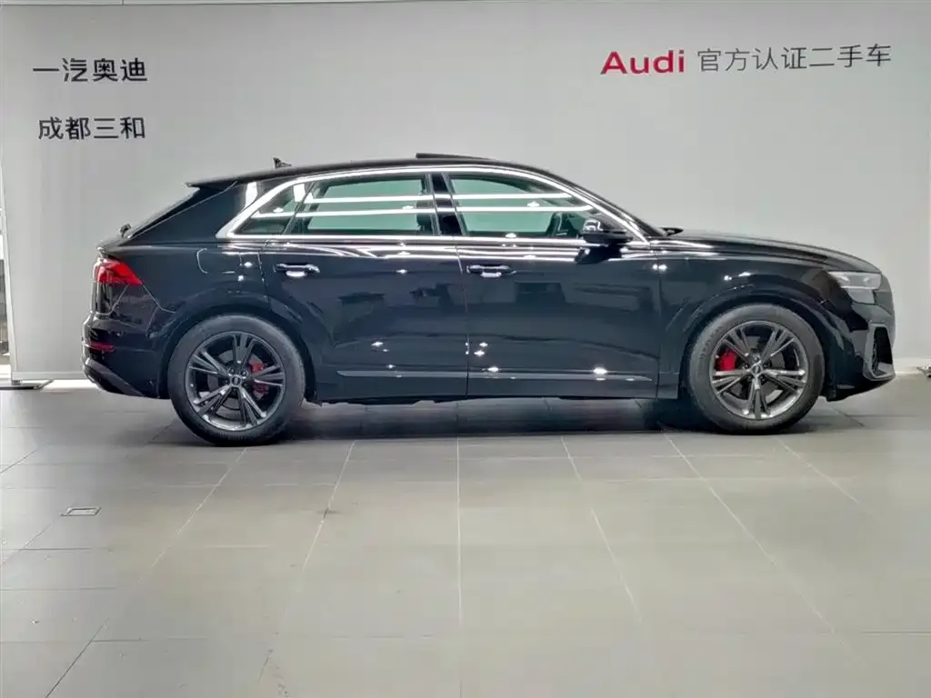 Audi Q8 2025 из CN, фото 5