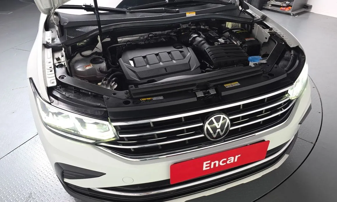 Volkswagen Tiguan 2022 из KR, фото 10