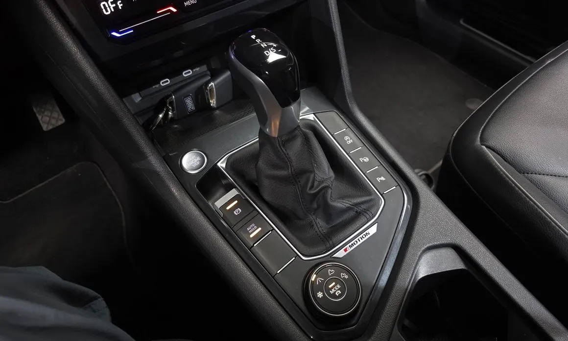 Volkswagen Tiguan 2022 из KR, фото 9