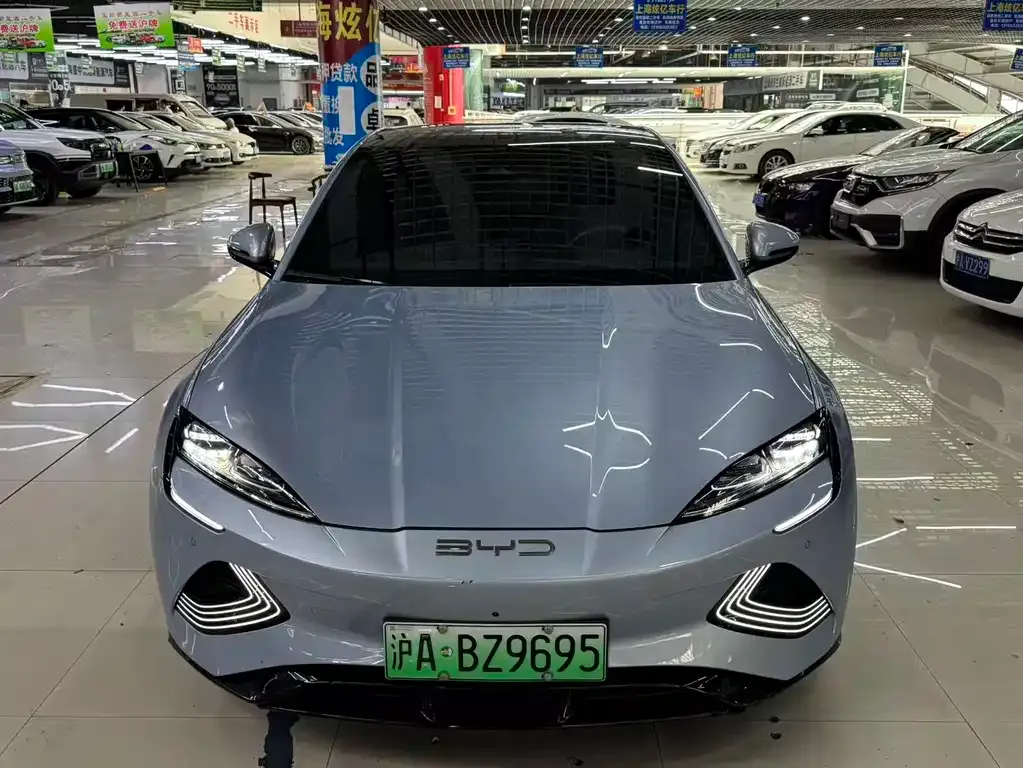 BYD Seal — фото 2