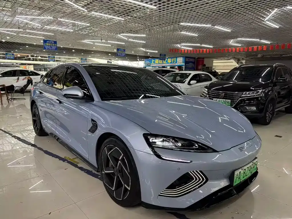 BYD Seal — фото 10