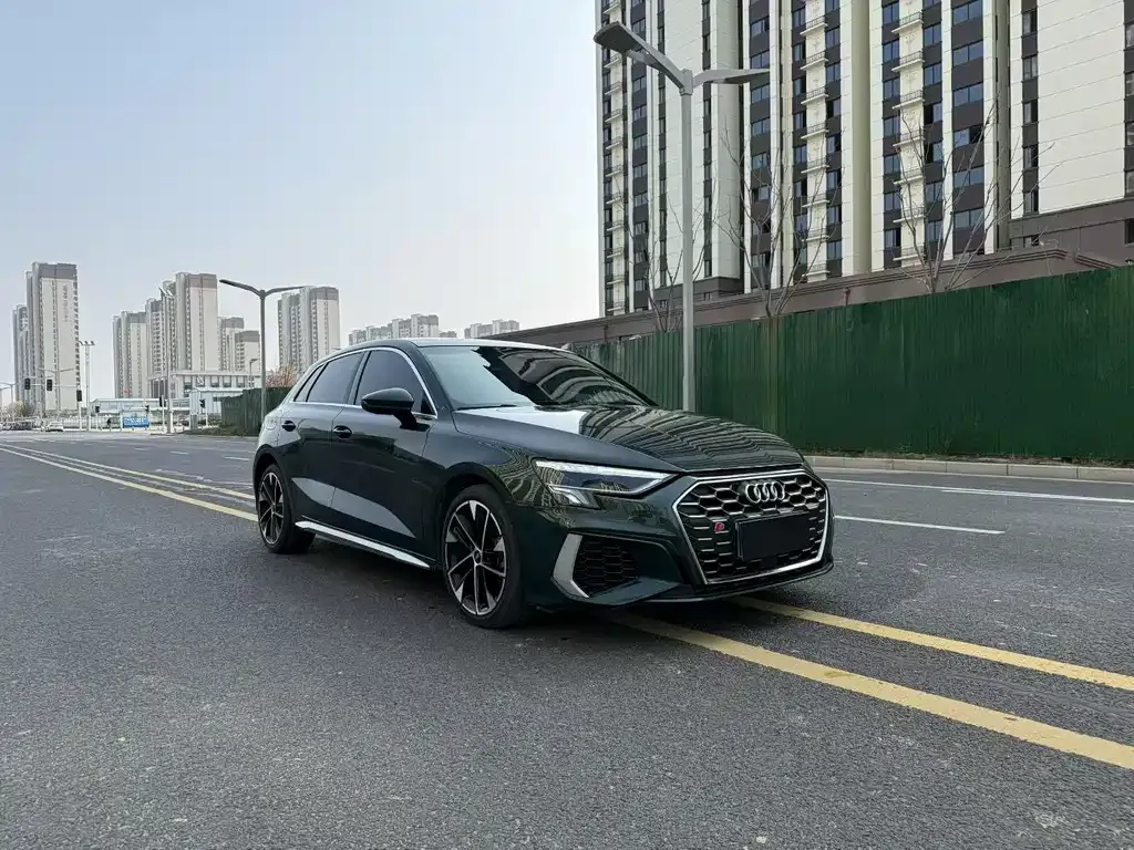 Audi A3 2023 из CN, фото 4