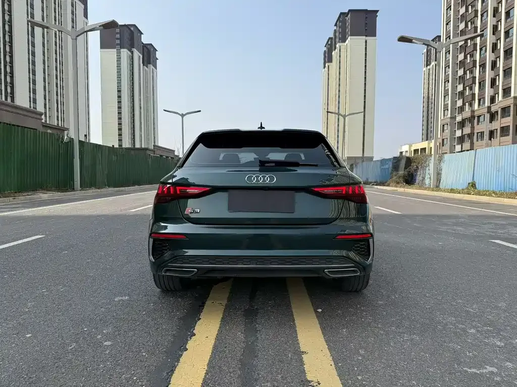 Audi A3 2023 из CN, фото 8