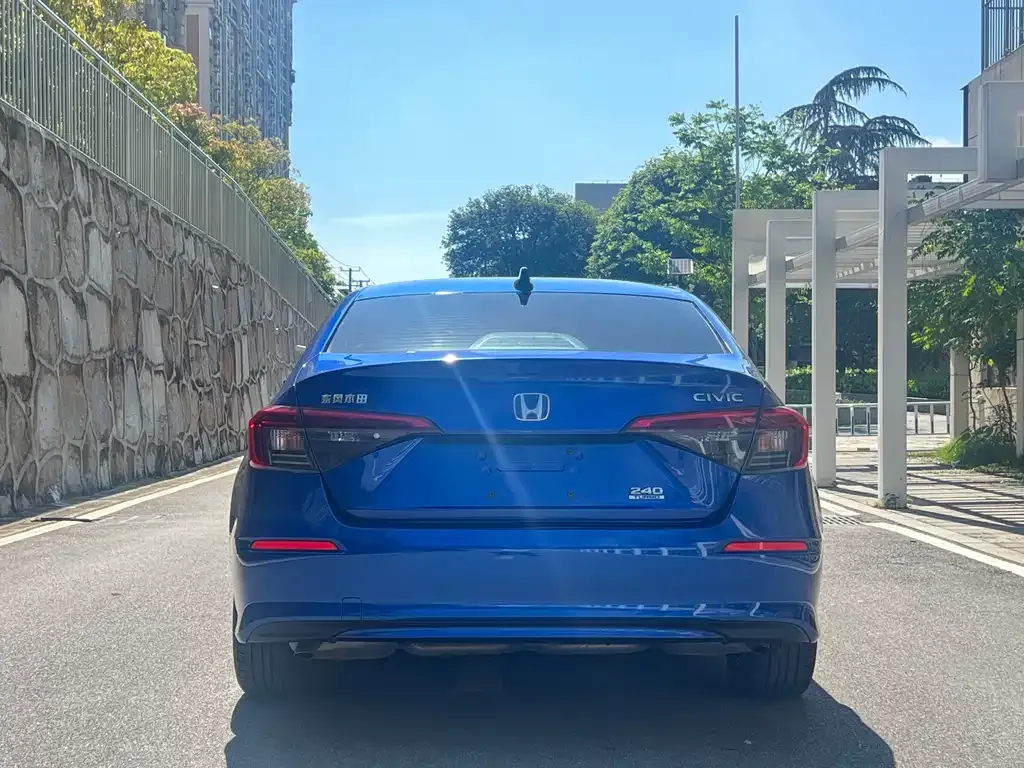 Honda Civic — фото 5