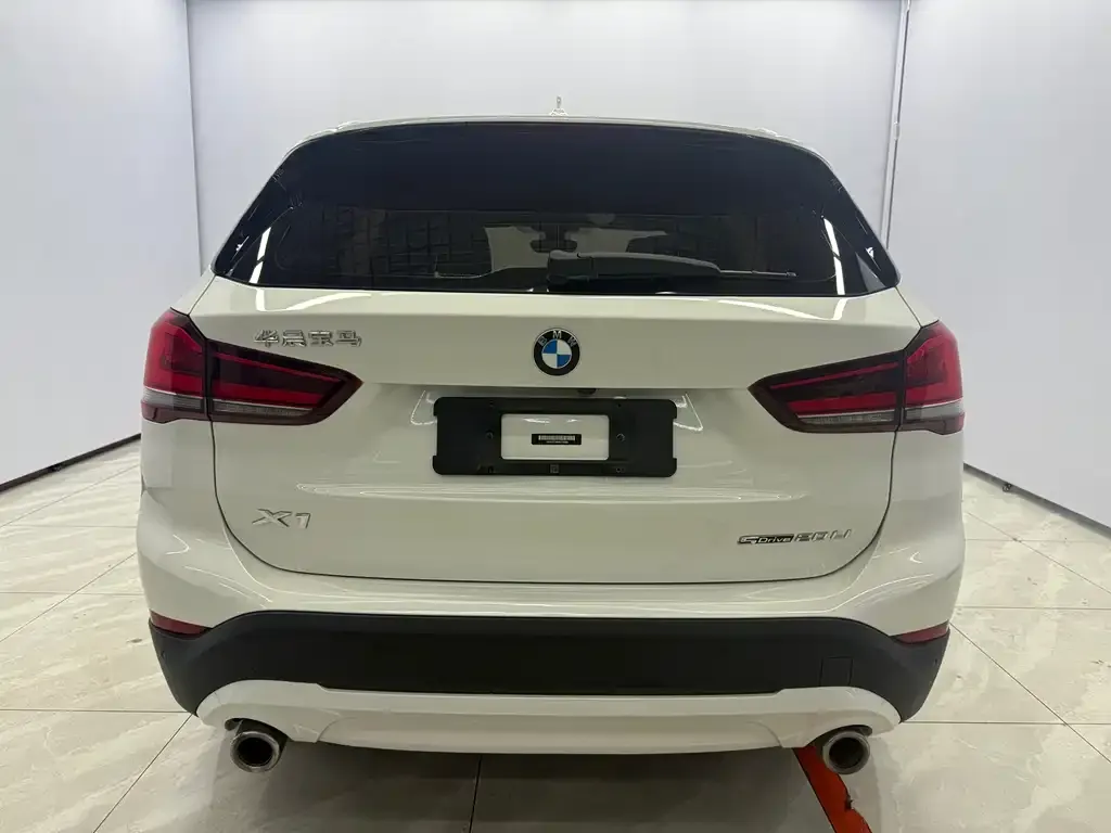 BMW X1 — фото 10