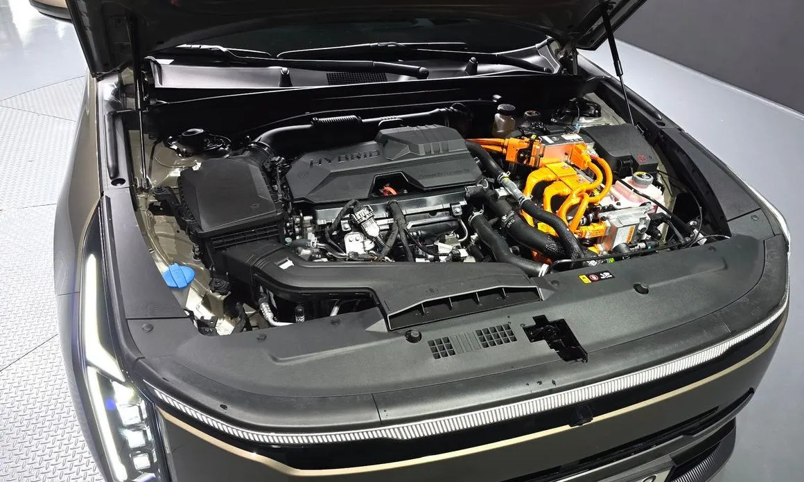 Kia K8 — фото 9