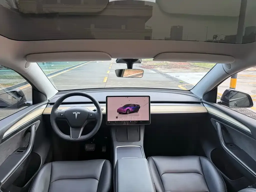 Tesla Model Y — фото 3