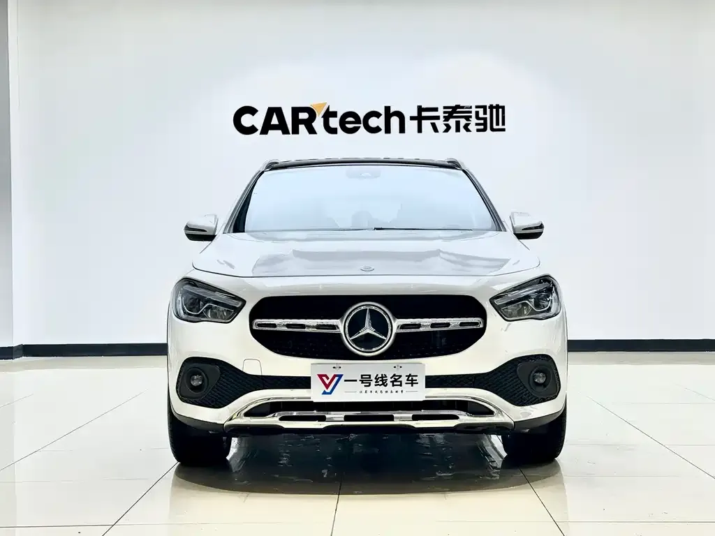 Mercedes-Benz GLA — фото 1
