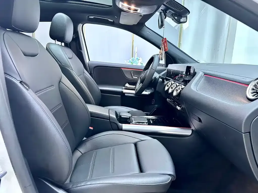 Mercedes-Benz GLA — фото 9