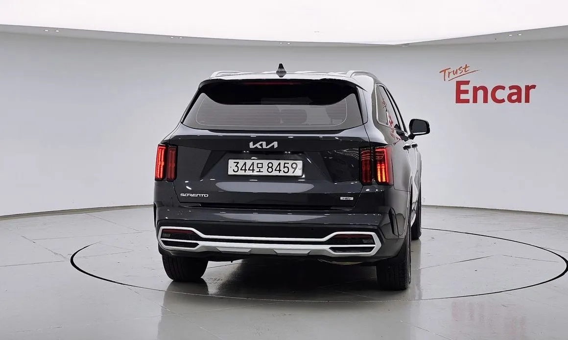Kia Sorento — фото 10