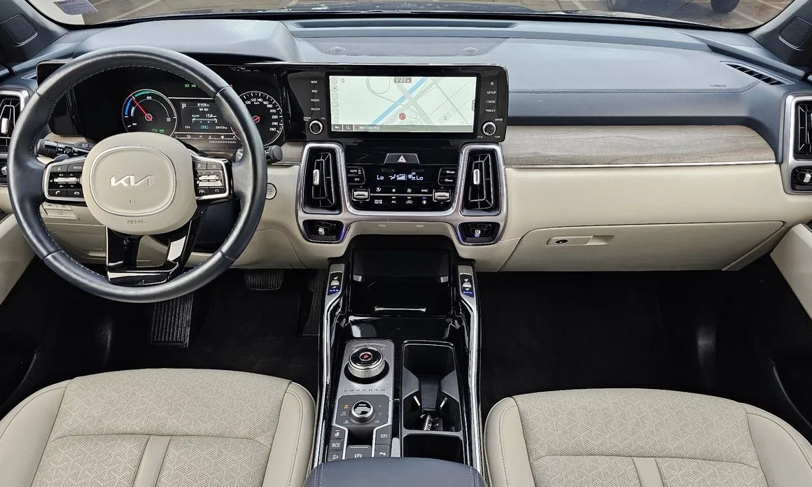 Kia Sorento — фото 7