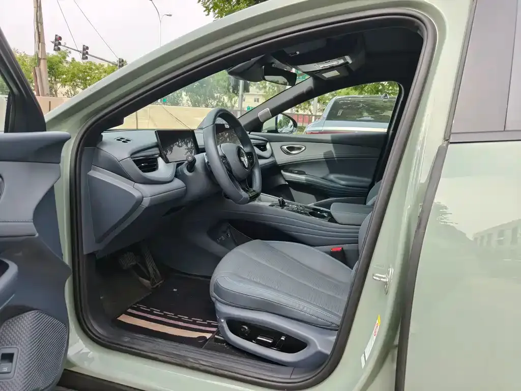 BYD Seal 06GT — фото 7