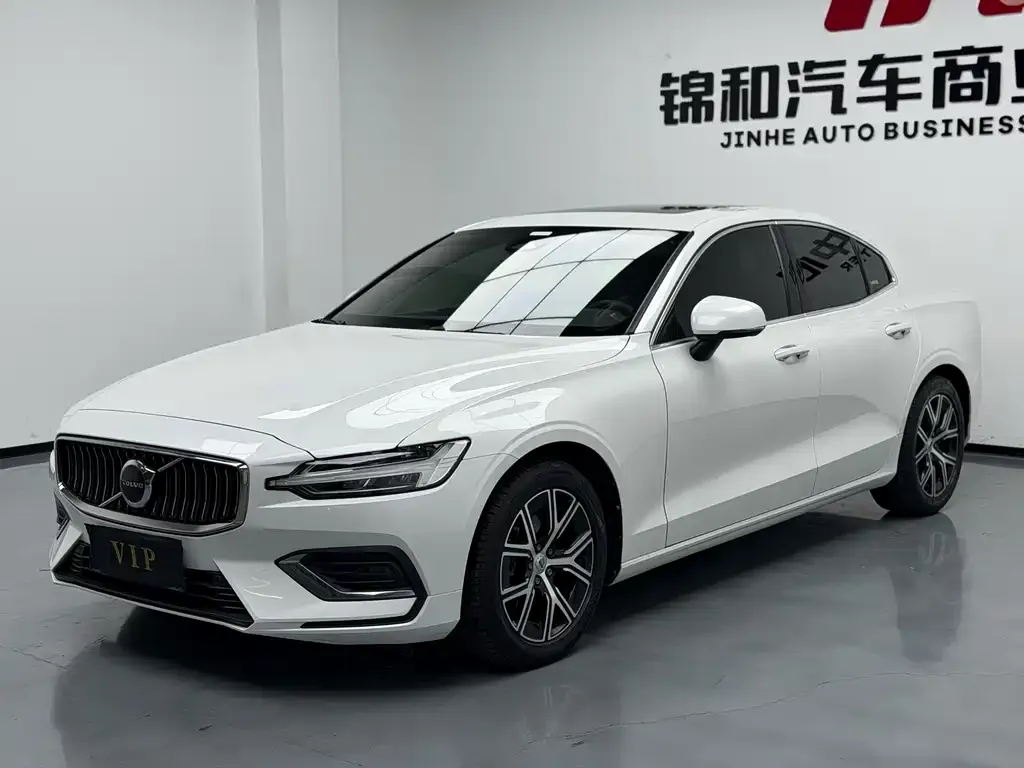 Volvo S60 2022 из CN, фото 1