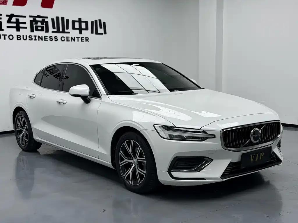 Volvo S60 2022 из CN, фото 10