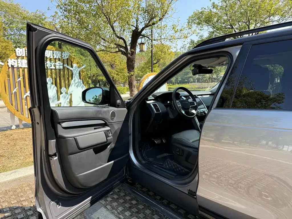Land Rover Discovery — фото 10
