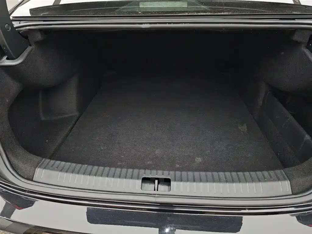 Volkswagen Passat 2022 из CN, фото 4