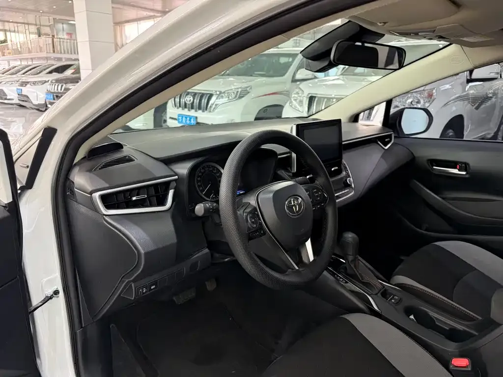 Toyota Corolla 2022 из CN, фото 8