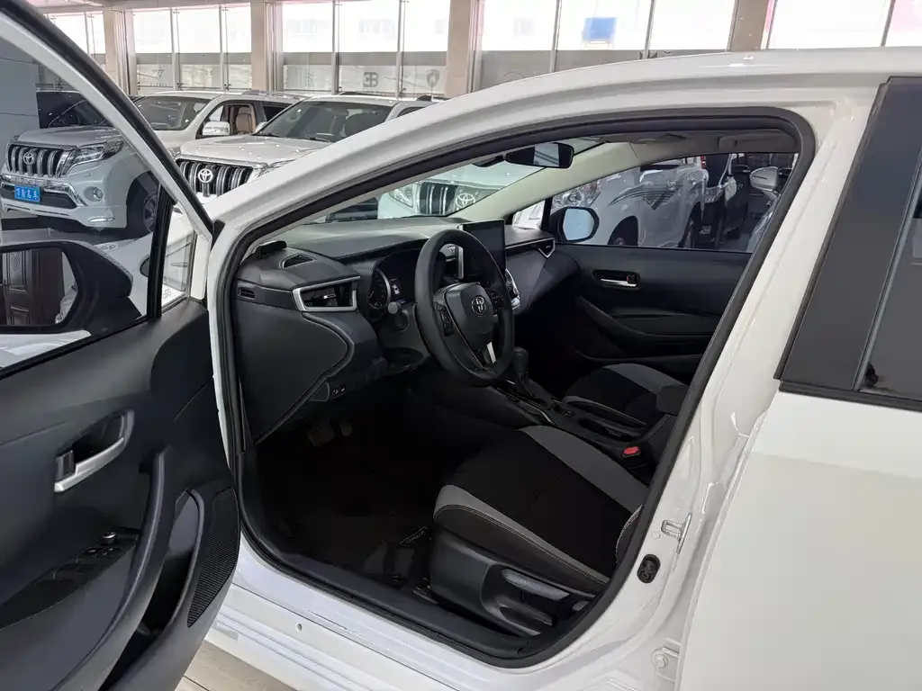Toyota Corolla 2022 из CN, фото 9